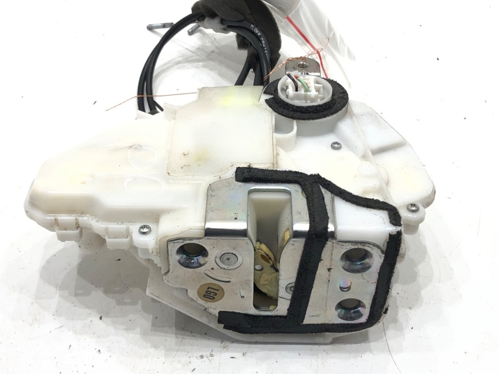 [STARK-595998] Cerradura de puerta delantera derecha Honda Accord VIII