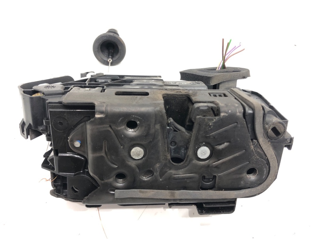 [STARK-597384] Cerradura de puerta delantera derecha Skoda Fabia III Kombi (NJ5)