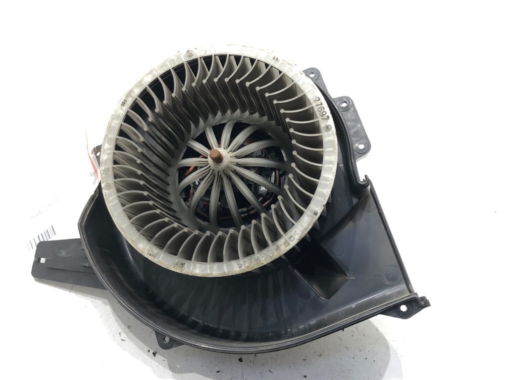 [STARK-597388] Ventilador de habitáculo Skoda Fabia III Kombi (NJ5)