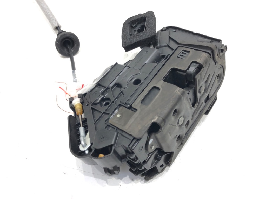 [STARK-597653] Cerradura de puerta delantera derecha Skoda Octavia IV (NX3, NN3)