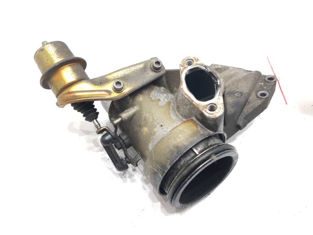 [STARK-599565] Cuerpo de mariposa Mercedes-Benz Clase E (W210)