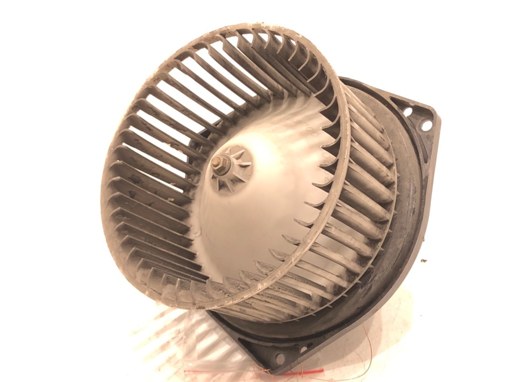 [STARK-601029] Ventilador de calefacción Subaru Legacy II (BD)