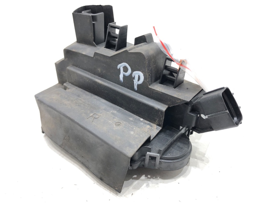 [STARK-601436] Cerradura de puerta delantera derecha Fiat Croma