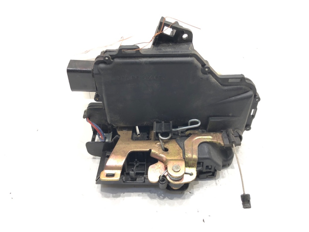 [STARK-603727] Cerradura de puerta delantera izquierda VW Passat B5