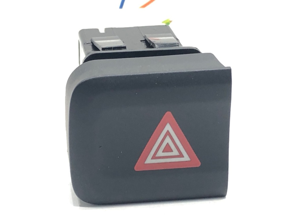 [STARK-606321] Interruptor de luces de emergencia Toyota Proace City Verso