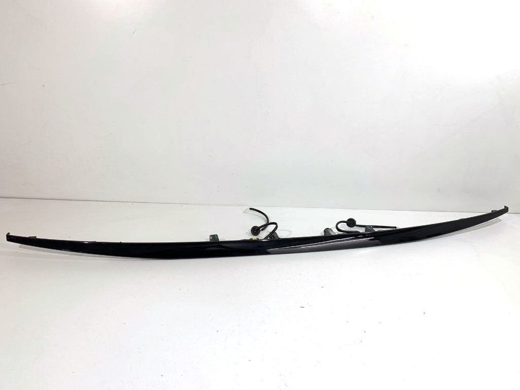 [STARK-852295] Moldura de portón trasero MG HS 2018-2022