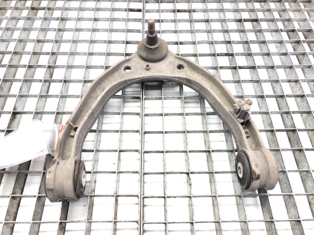 [STARK-610304] Paso de rueda delantero izquierdo Porsche Cayenne (9PA)