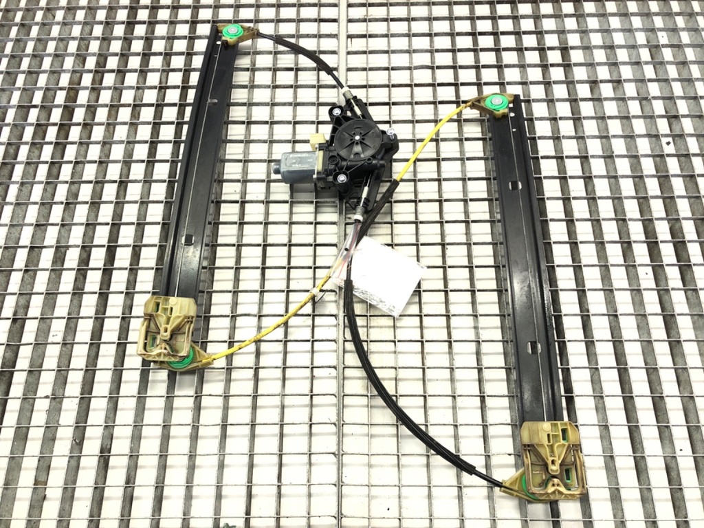 [STARK-614543] Elevalunas delantero derecho para Skoda Octavia III