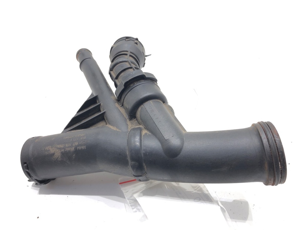 [STARK-614630] Tubo de drenaje de agua para Skoda Octavia III