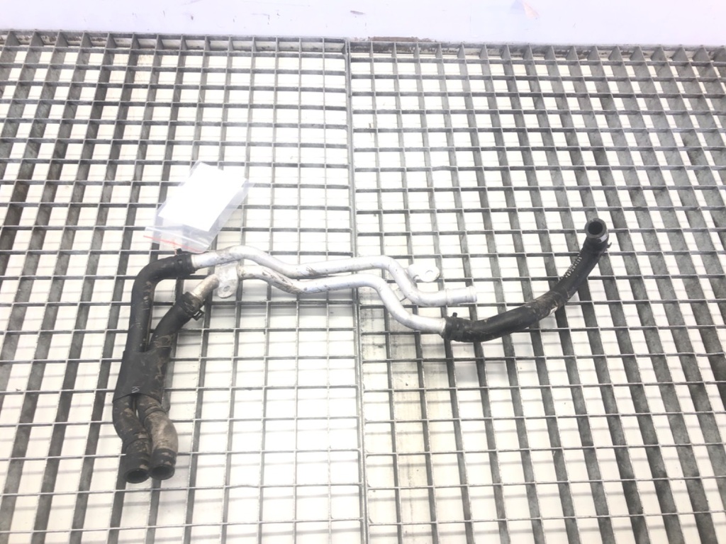 [STARK-614838] Manguito de drenaje de agua Audi Q5