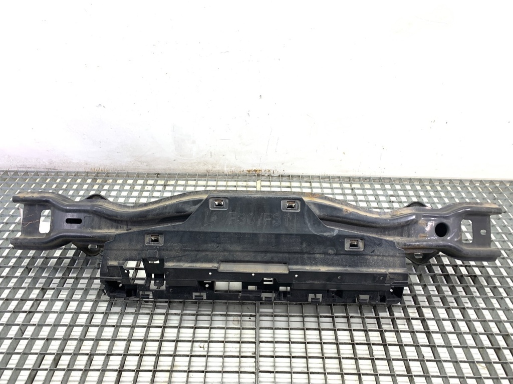 [STARK-871984] Larguero de parachoques trasero BMW Serie 3 Touring (F31) 2012-2019