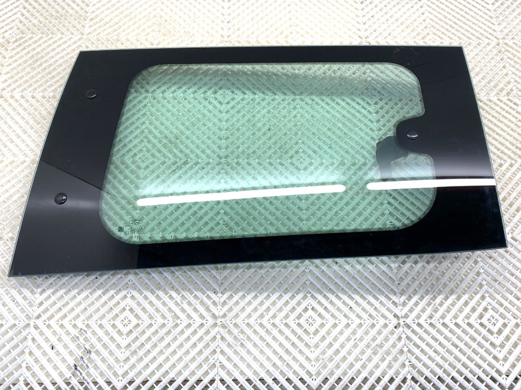 [STARK-872140] Ventana trasera izquierda Ford Tourneo Courier B460 2014-2022