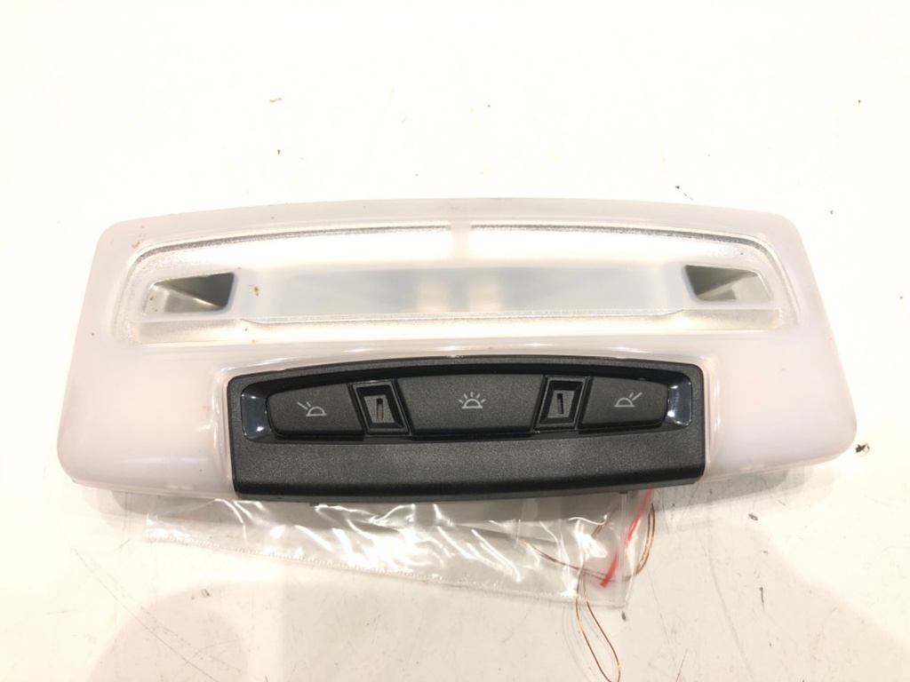 [STARK-620360] Luz de techo BMW Serie 3 Touring (F31)