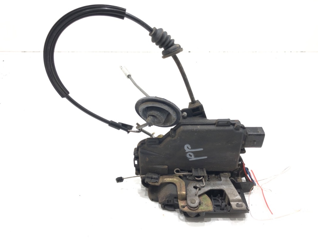 [STARK-623842] Cerradura de puerta delantera derecha VW Bora Variant (1J6)