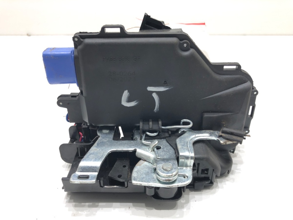 [STARK-625066] Cerradura de puerta trasera izquierda VW Jetta III (1K2)