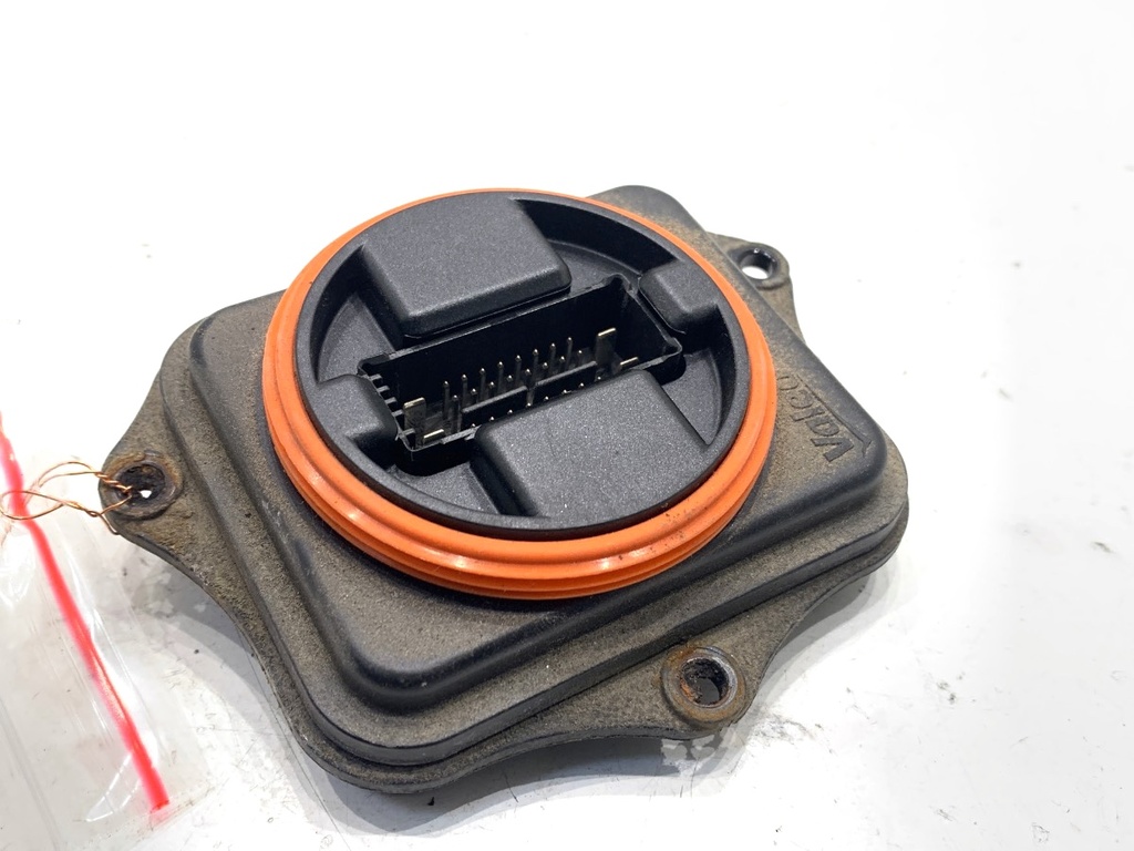 [STARK-907845] Módulo de giro de faro VW Passat B8 (3G2, CB2) 2014-2022