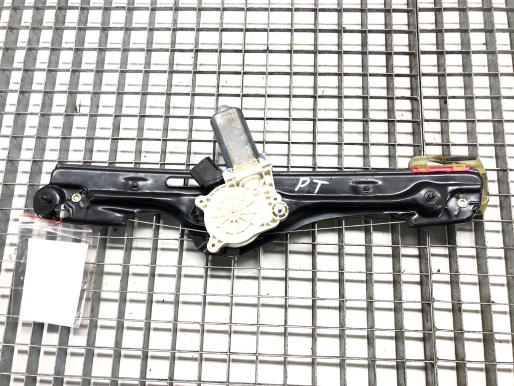 [STARK-628300] Elevalunas trasero derecho BMW X6 (F16, F86)