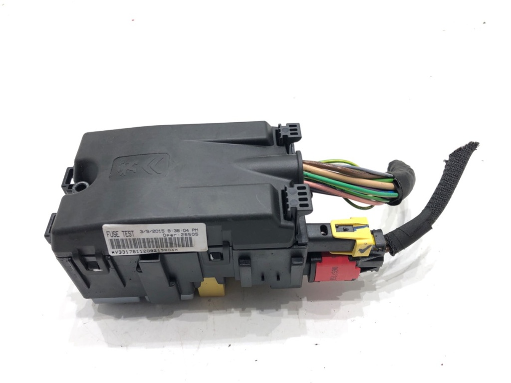 [STARK-629603] Caja de fusibles Peugeot 308 SW II
