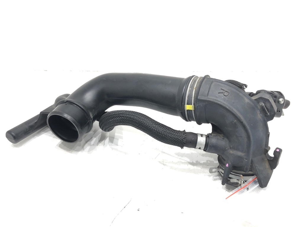 [STARK-633831] Filtro de aire Toyota Yaris (P13)