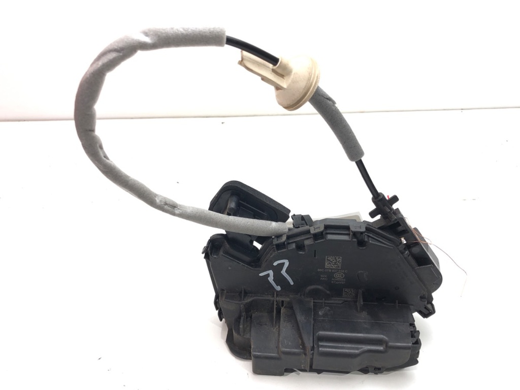 [STARK-636583] Cerradura de puerta delantera derecha SEAT Arona (KJ7)