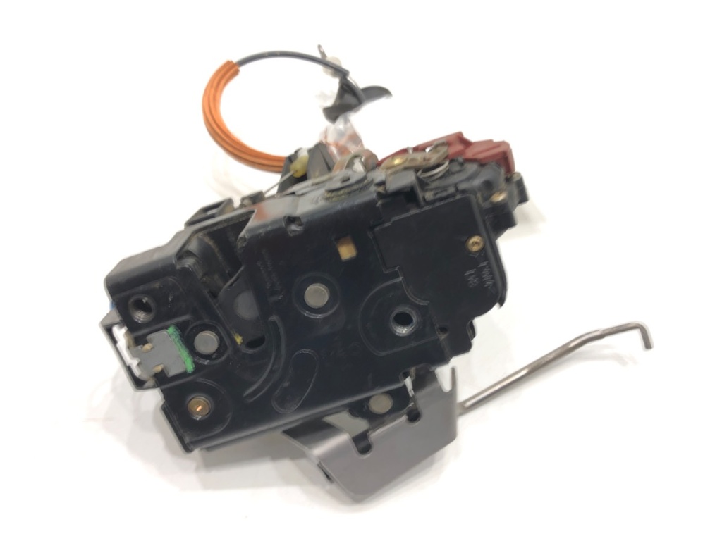 [STARK-636786] Cerradura de puerta trasera derecha AUDI A4 B6 Avant