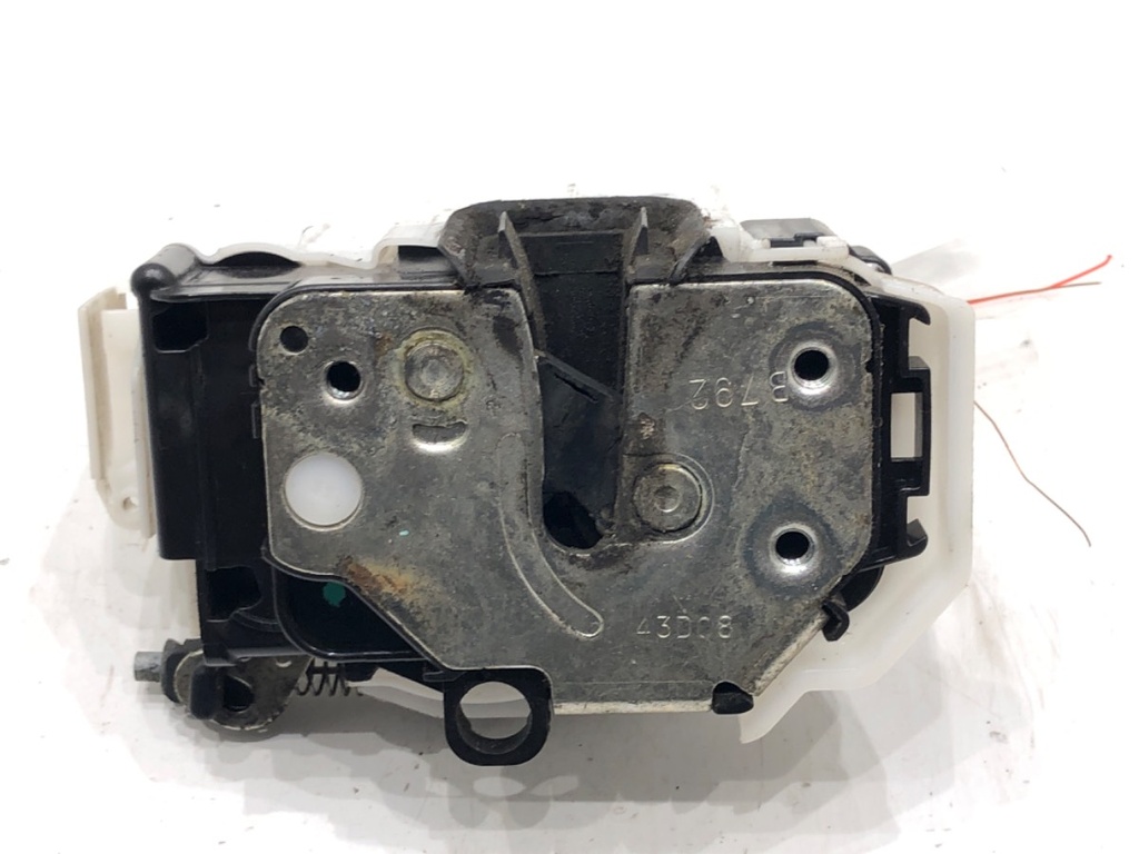 [STARK-640372] Cerradura de puerta delantera derecha Fiat Qubo