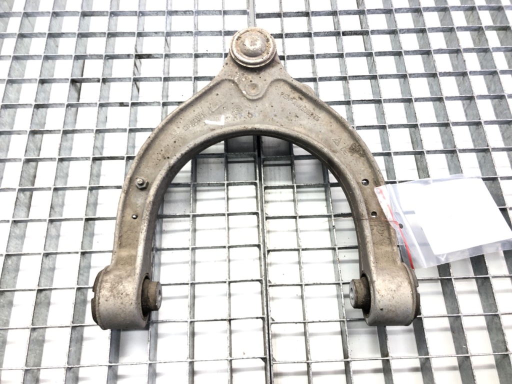 [STARK-647833] Paso de rueda delantero izquierdo BMW Serie 5 (G30, F90)