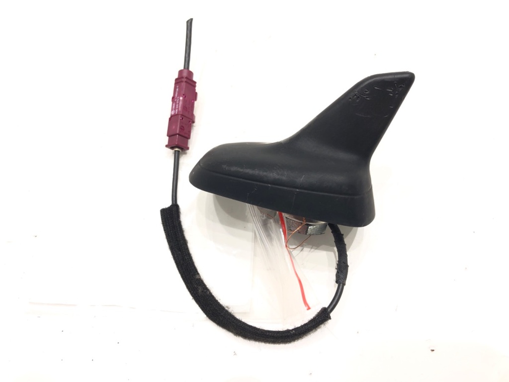 [STARK-650388] Antena AUDI A4 B8 Avant