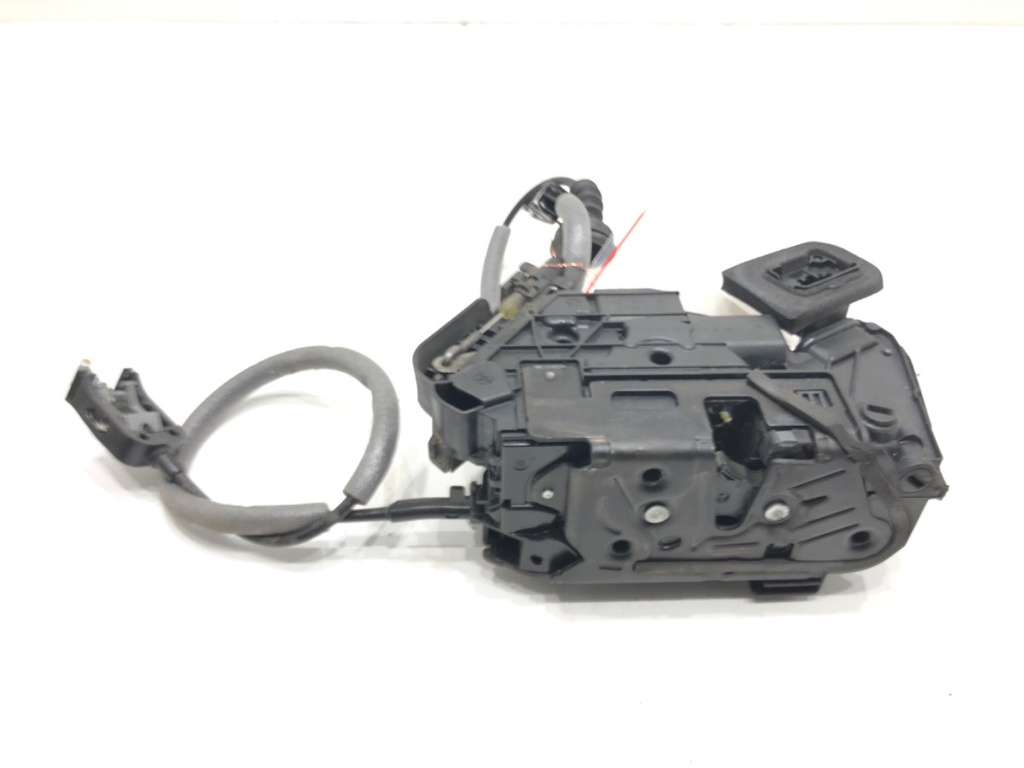 [STARK-651616] Cerradura de puerta trasera derecha VW Golf VII