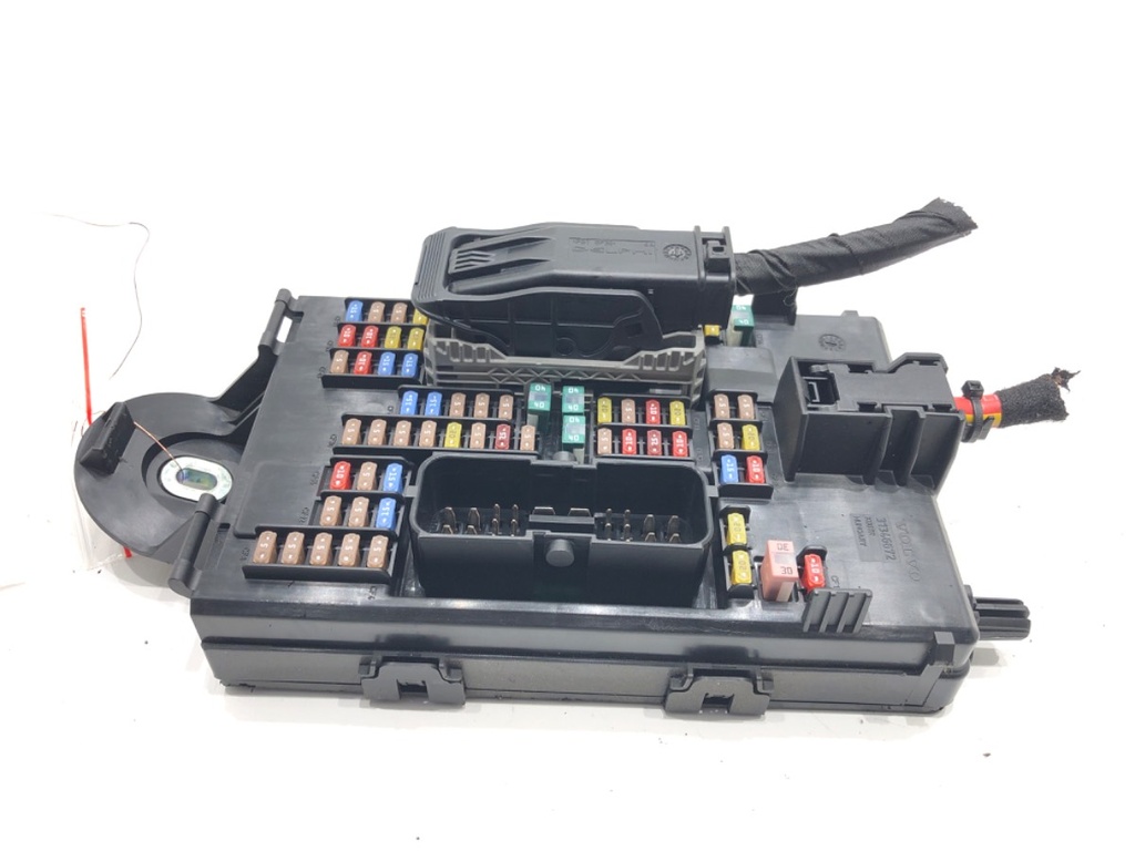 [STARK-651770] Caja de fusibles Volvo XC60 II
