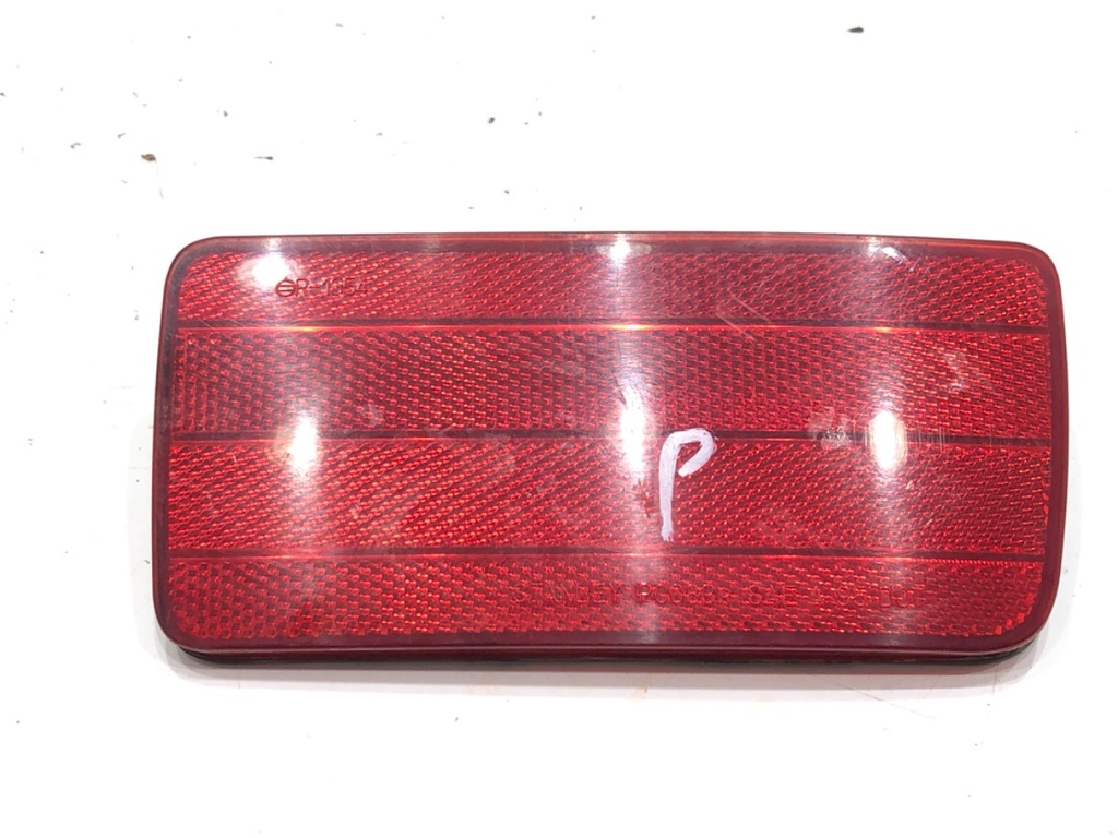 [STARK-653897] Piloto trasero derecho Mitsubishi Outlander I