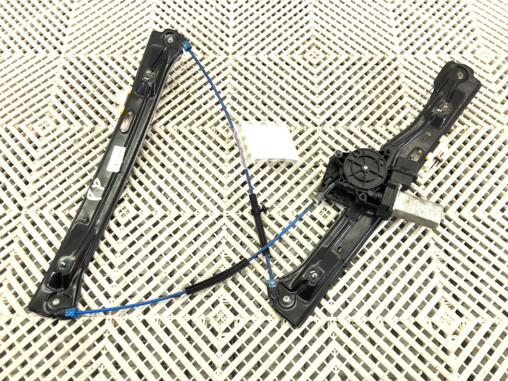 [STARK-657100] Elevalunas delantero derecho BMW Serie 3 Touring (F31)