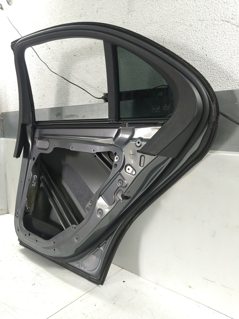 [MTD-537677] Puerta trasera derecha Mercedes Clase E W213