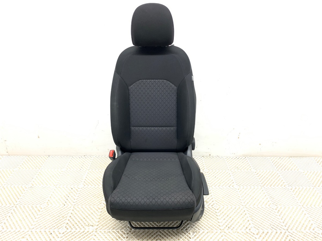 [STARK-877481] Asiento delantero izquierdo KIA CEED (CD) 2018-2022