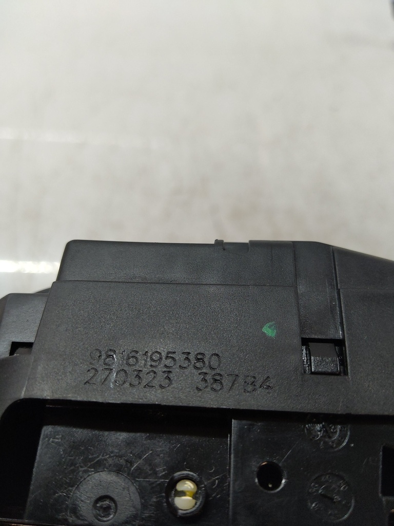 [MTD-537708] Cierre de seguridad Peugeot 308 SW III (2023)