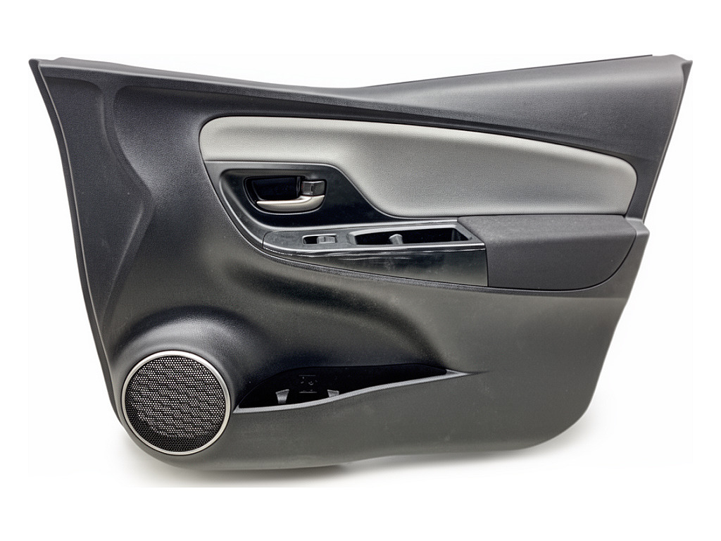 [STARK-927908] Panel de puerta delantero derecho Toyota Yaris
