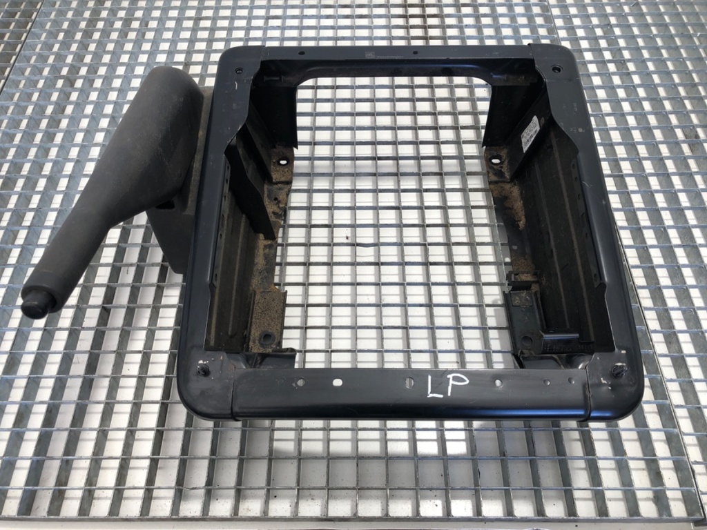 [STARK-859714] Asiento delantero izquierdo VW Transporter V Autobus (7HB, 7HJ, 7EB, 7EJ) 2003-2015