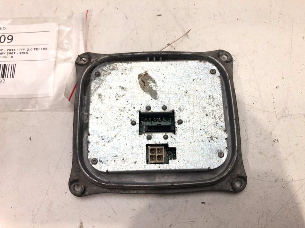 [STARK-481509] Centralita electrónica Audi A4 B8 (8K2)