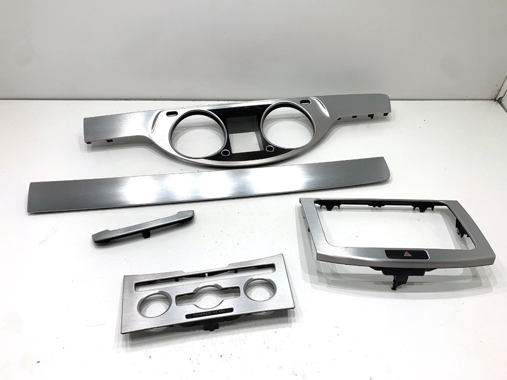 [STARK-844621] Moldura decorativa interior VW Passat B7 Variant 2.0 TDI 2010-2014