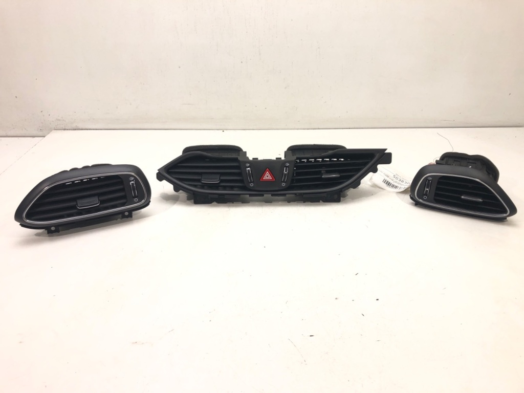 [STARK-503830] Rejilla de ventilación Hyundai i30 (PDE, PD, PDEN)