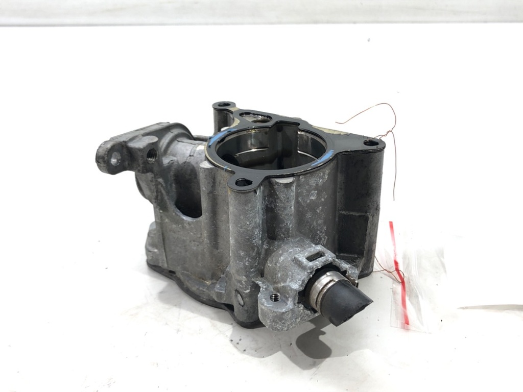 [STARK-521199] Bomba de vacío Audi A4 B8