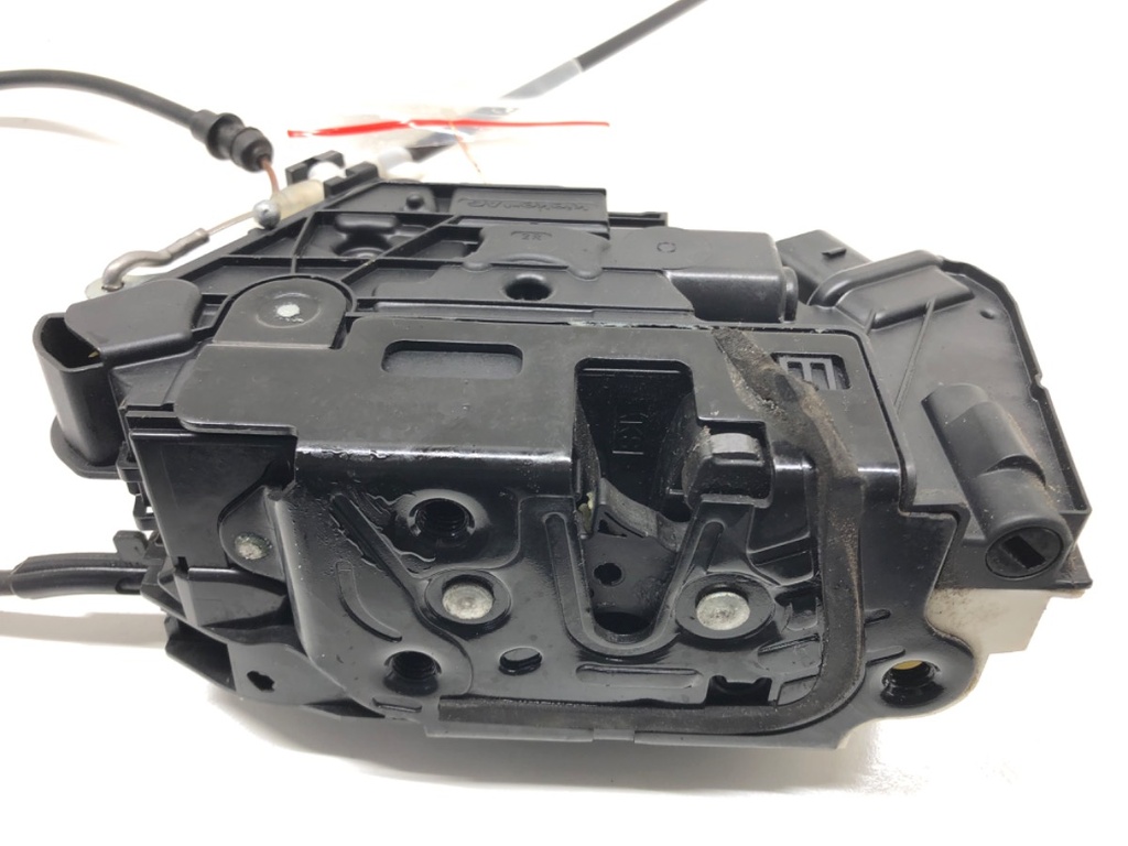 [STARK-525588] Cerradura de puerta delantera derecha VW CC B7 (358)