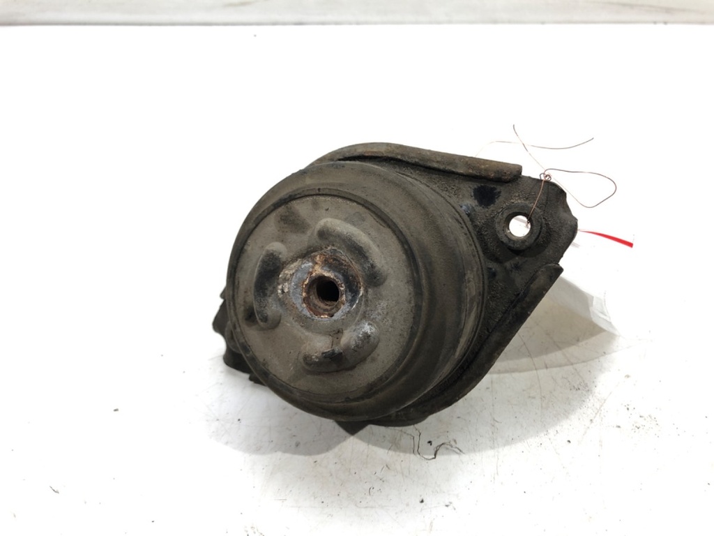 [STARK-525991] Soporte de motor izquierdo Mercedes-Benz Clase M (W164)