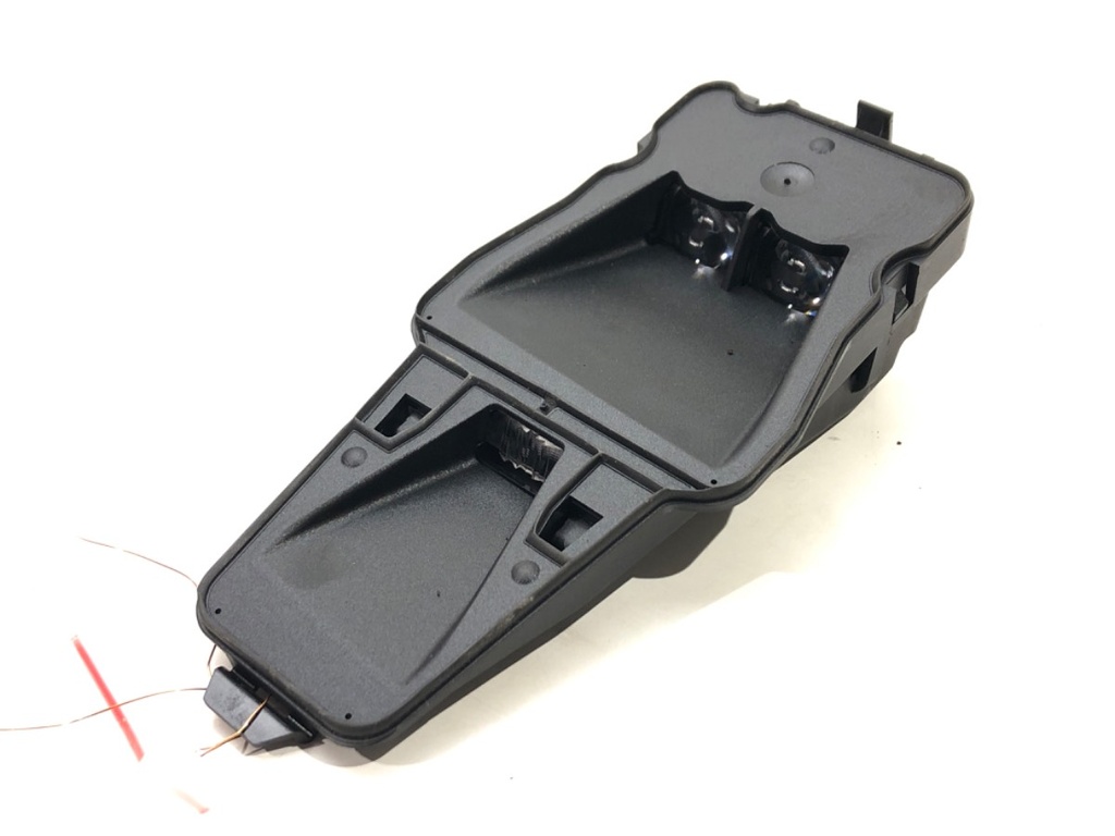 [STARK-530854] Cámara de aparcamiento para Volvo V70 III (135)