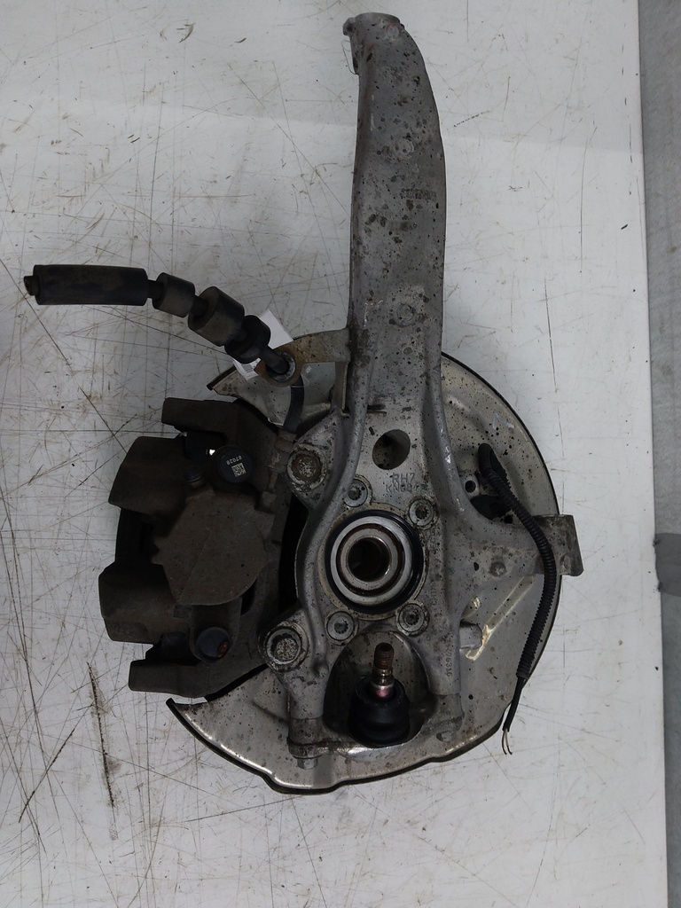 [MTD-529659] Cubo de rueda delantero izquierdo Volvo V60