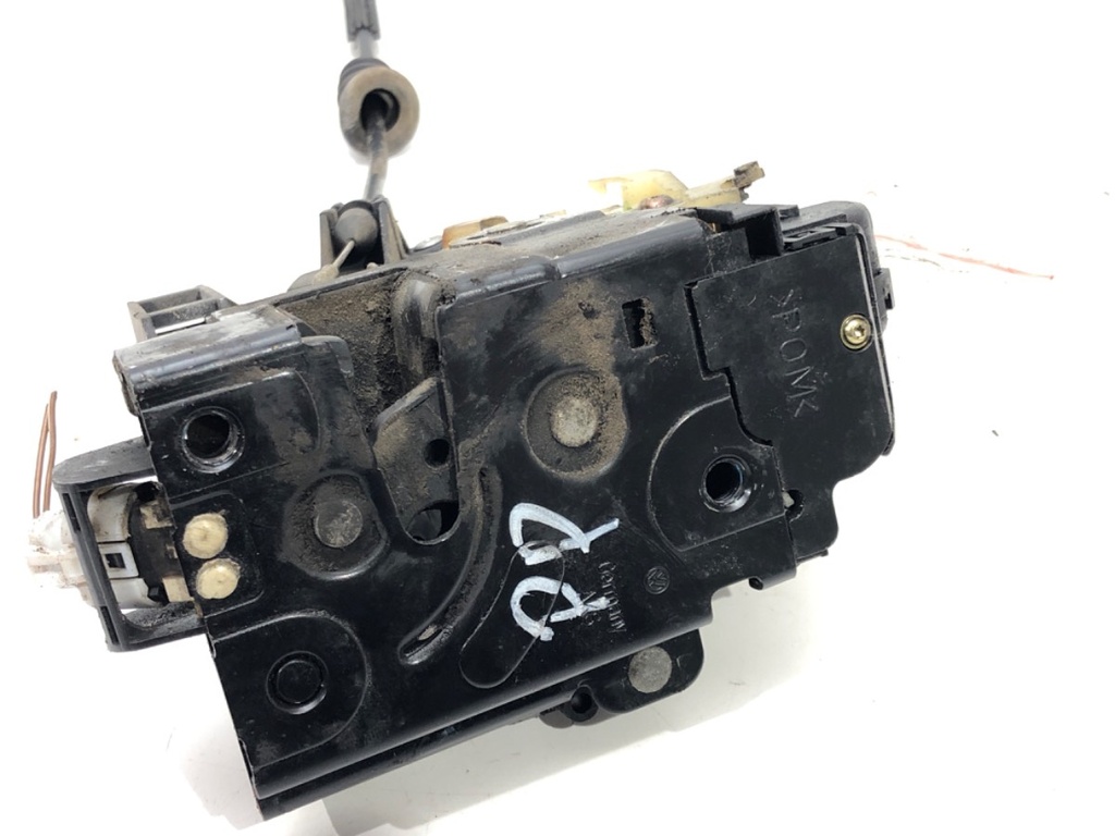 [STARK-544662] Cerradura de puerta delantera derecha VW Golf IV (1J1)