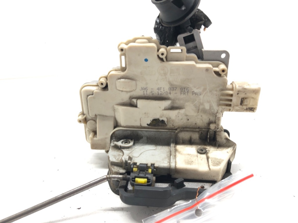[STARK-544699] Cerradura de puerta delantera derecha Audi A6 C6 (4F2)
