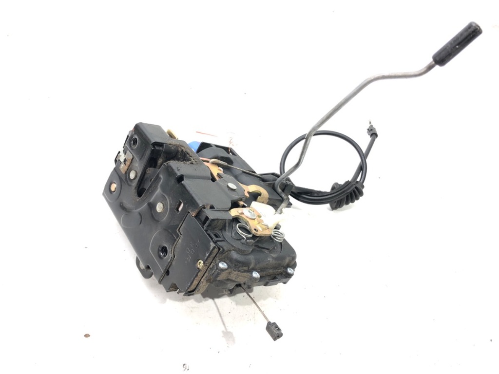 [STARK-549462] Cerradura de puerta delantera derecha VW Polo (9N_, 9A_)