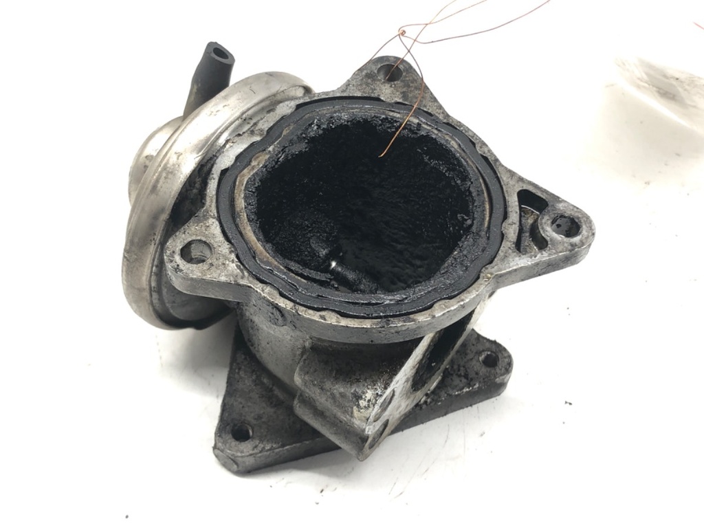 [STARK-549802] Válvula EGR VW Golf V (1K1)