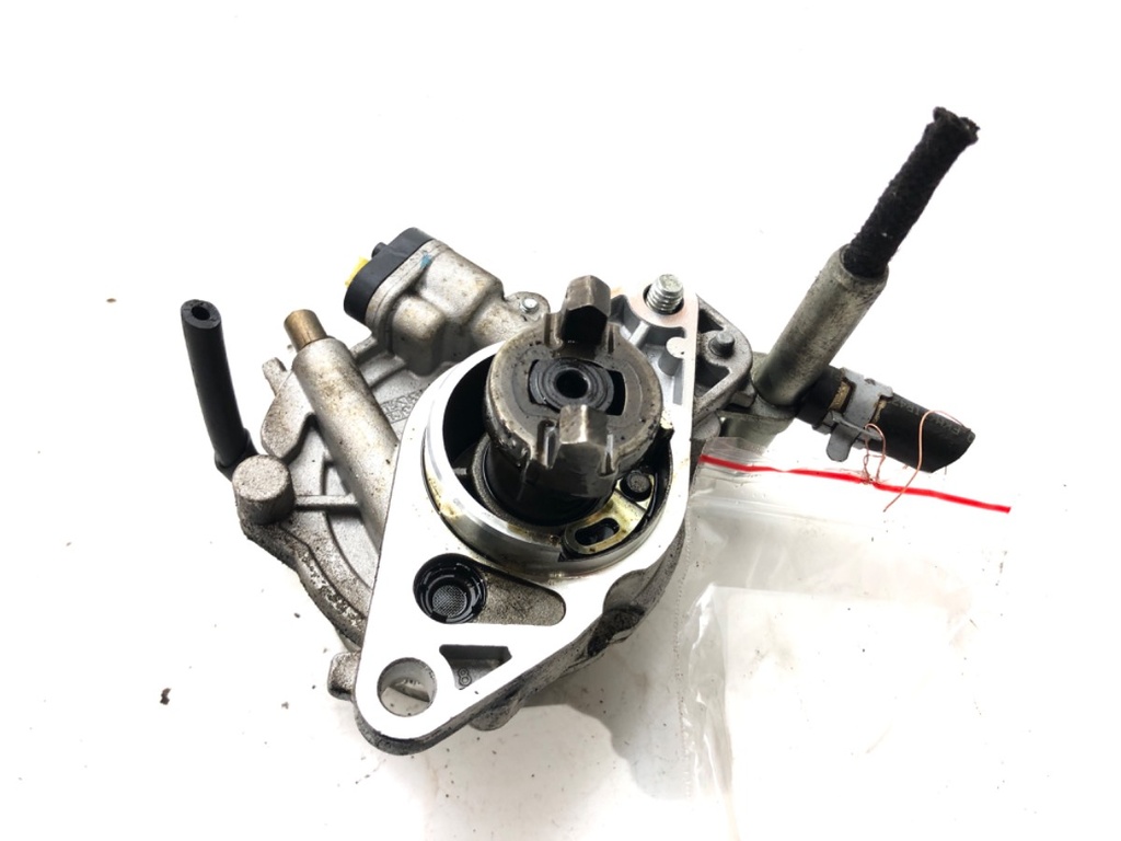 [STARK-550227] Bomba de vacío para SUZUKI SWIFT IV (FZ, NZ)